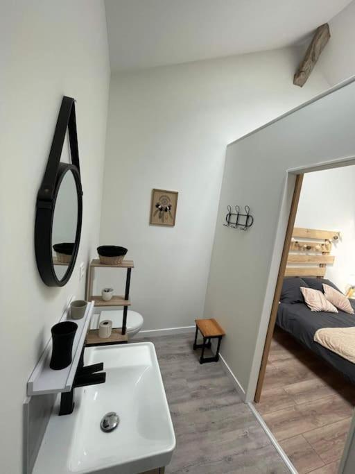 Maison Les Iris - 3 Chambres Et 3 Salles De Bain - 3 A 6 Personnes - Futuroscope Avanton Dış mekan fotoğraf