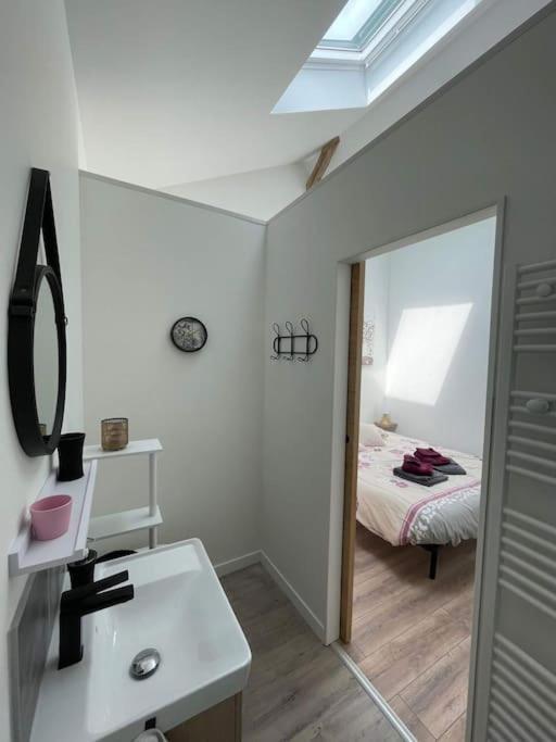 Maison Les Iris - 3 Chambres Et 3 Salles De Bain - 3 A 6 Personnes - Futuroscope Avanton Dış mekan fotoğraf